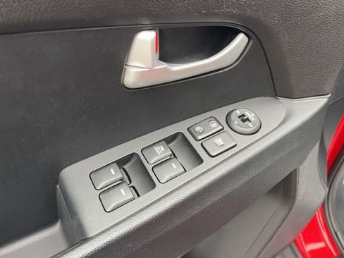 Used 2015 Kia Sportage LX image 23