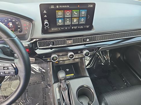 Used 2024 Honda Civic Sport Touring image 21