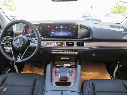 New 2026 Mercedes-Benz GLE 450e 4MATIC image 10