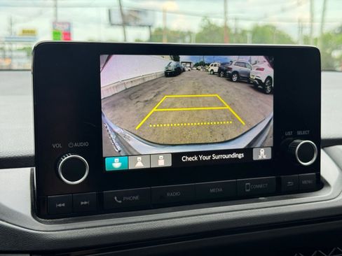 Used 2025 Honda Accord SE image 59