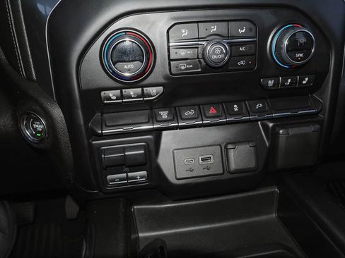 Certified 2022 Chevrolet Silverado 2500 LTZ w/ LTZ Convenience Package AWD/4WD image 16