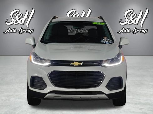Used 2022 Chevrolet Trax LT w/ Driver Confidence Package AWD/4WD image 19