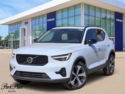Used 2026 Volvo XC40 B5 Plus w/ Protection Package Premier