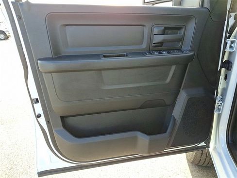 Used 2023 RAM 3500 Tradesman w/ Chrome Appearance Group image 12