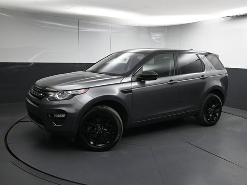 Used 2018 Land Rover Discovery Sport HSE image 1