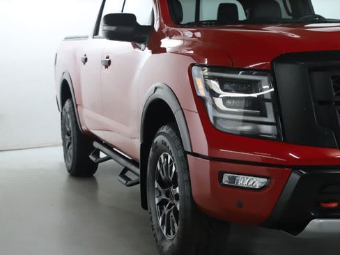 Used 2023 Nissan Titan PRO-4X w/ Pro-4x Convenience Package AWD/4WD image 8