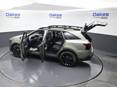 Certified 2025 Kia Sorento SX Prestige image 64