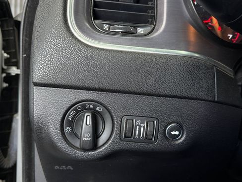 Used 2019 Dodge Charger Scat Pack w/ Stars & Stripes Edition RWD image 17