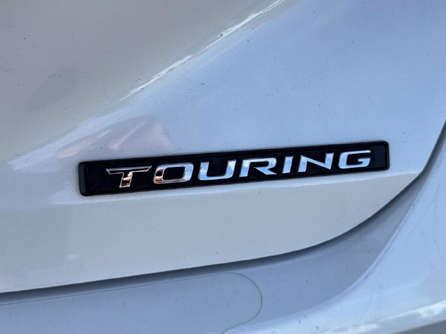 Used 2019 Toyota Avalon Touring w/ Advanced Safety Package FWD image 17