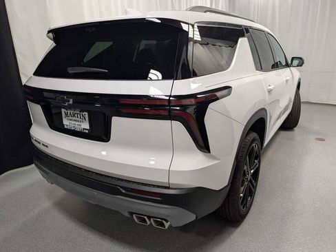 New 2026 Chevrolet Traverse LT w/ Driver Confidence Package AWD/4WD image 4