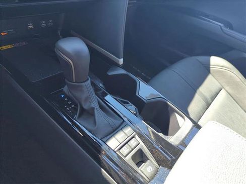 Used 2025 Toyota Camry XSE image 11