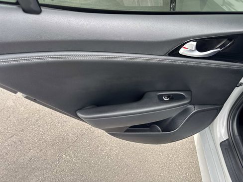 Used 2022 Kia Stinger GT-Line image 22