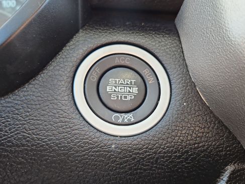 Used 2024 RAM 2500 Laramie AWD/4WD image 20