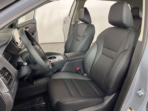 New 2026 Nissan Rogue SV image 18