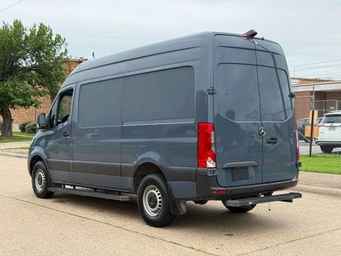 Used 2019 Mercedes-Benz Sprinter 144 image 8