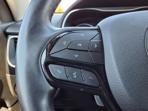 Used 2020 Jeep Cherokee Latitude Plus image 15