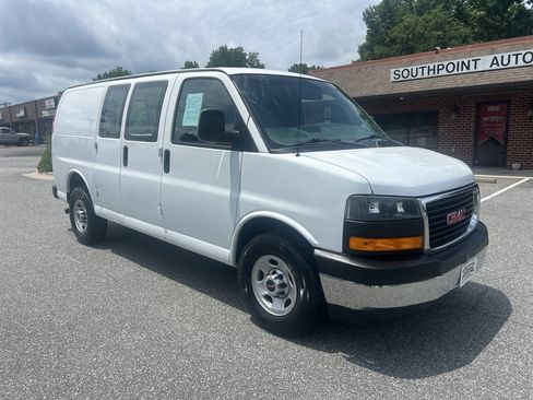 Used 2019 GMC Savana 2500 w/ Driver Convenience Package RWD image 3