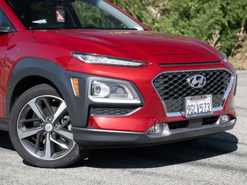 Used 2021 Hyundai Kona Ultimate image 9