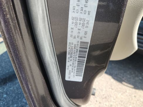 Used 2019 Dodge Grand Caravan SXT FWD image 18