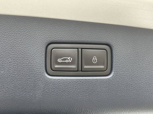 Used 2023 Genesis GV70 3.5T Sport w/ Sport Advanced Package image 10