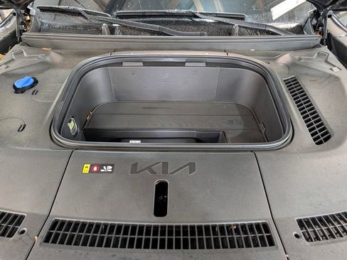 Used 2024 Kia EV9 GT-Line AWD/4WD image 9