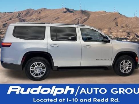 Used 2024 Jeep Wagoneer 4WD w/ HD Trailer Tow Package image 6