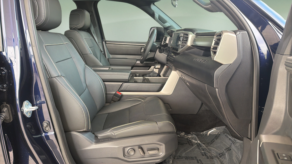 Used 2026 Toyota Tundra SR5 w/ SR5 Premium Package AWD/4WD image 11