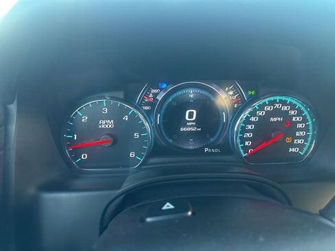 Used 2019 GMC Yukon Denali w/ Open Road Package image 12