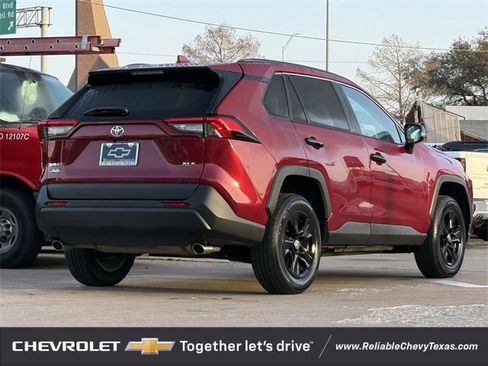 Used 2023 Toyota RAV4 XLE image 6