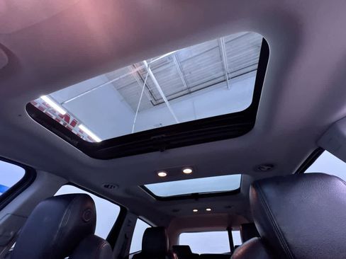 Used 2015 Chevrolet Traverse LT w/ Style and Technology Package image 43