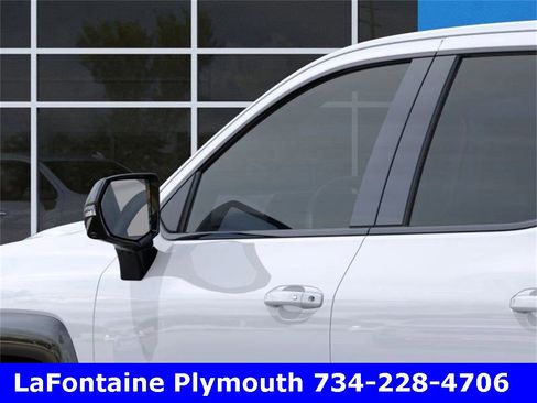 New 2025 Chevrolet Silverado EV RST image 12