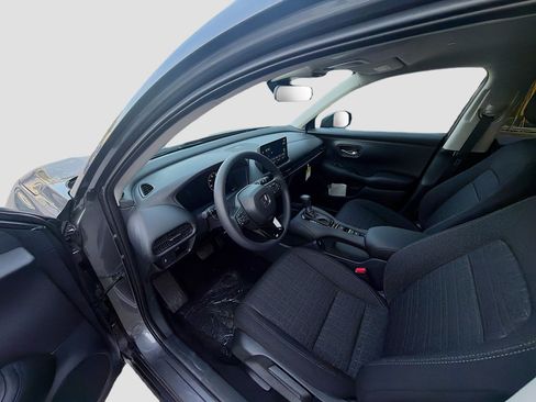 New 2027 Honda HR-V LX image 8