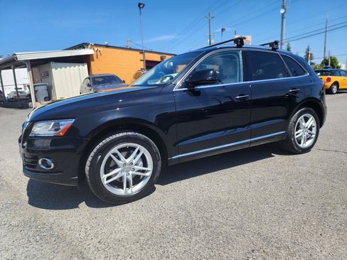 Used 2017 Audi Q5 2.0T Premium Plus w/ Technology Package AWD/4WD image 12