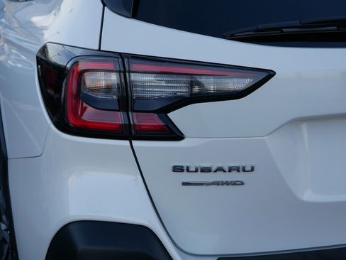 Used 2023 Subaru Outback Limited image 17
