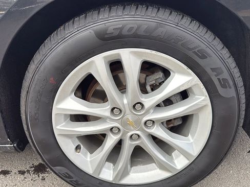 Used 2018 Chevrolet Malibu LT w/ Leather Package image 14