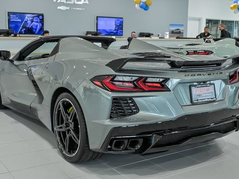 Used 2023 Chevrolet Corvette Stingray Premium Conv w/ Battery Protection Package RWD image 8