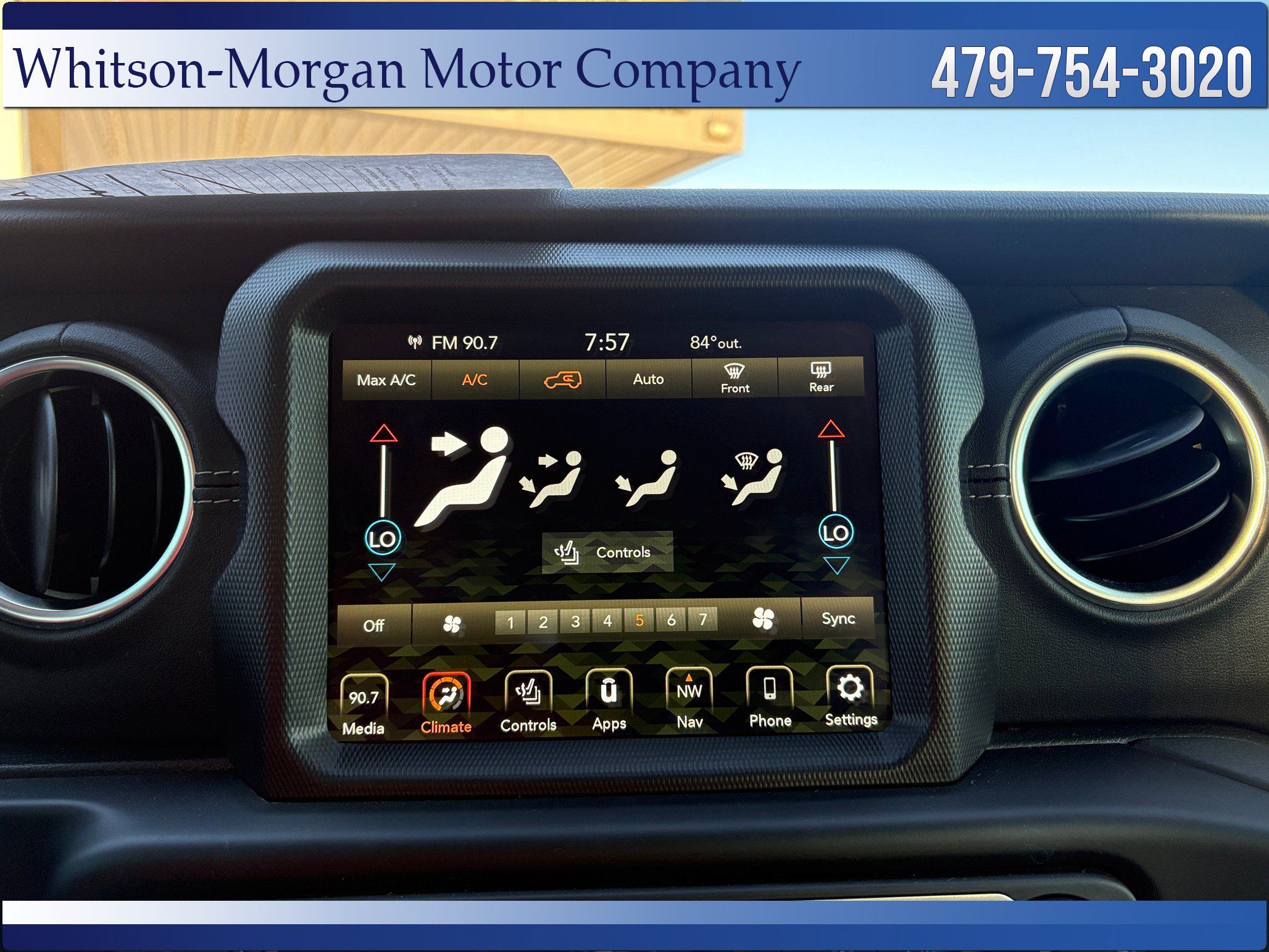 Used 2023 Jeep Wrangler Unlimited Sahara w/ Cold Weather Group AWD/4WD image 25