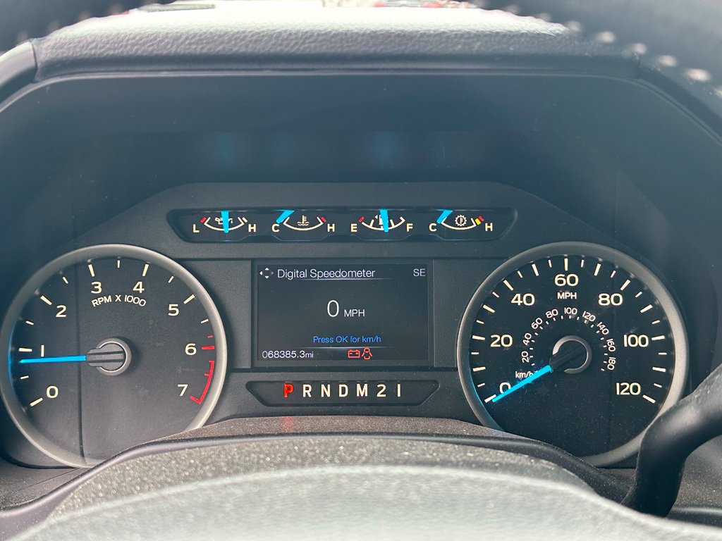 Used 2015 Ford F150 XLT w/ Equipment Group 302A Luxury AWD/4WD image 7