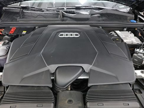 Used 2024 Audi Q7 3.0T Prestige AWD/4WD image 30