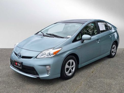 Used 2013 Toyota Prius Three w/ Solar Roof Pkg FWD image 7