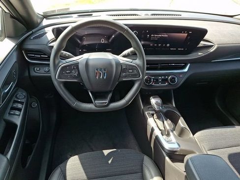 Used 2024 Buick Envista Preferred w/ Convenience I Package FWD image 12