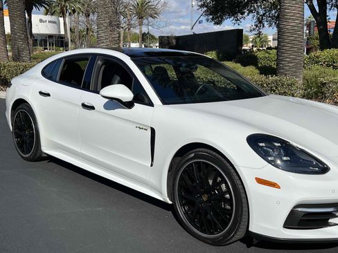 Used 2020 Porsche Panamera 4 image 45