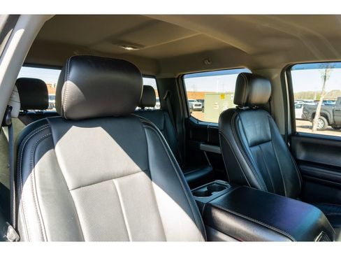 Used 2020 Ford F250 Lariat w/ Lariat Value Package image 17