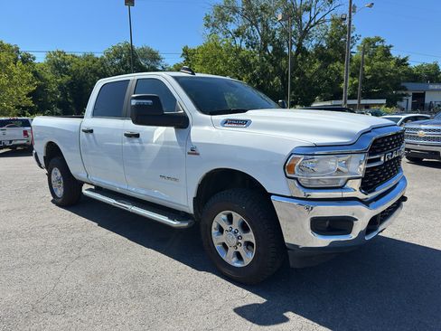Used 2024 RAM 2500 Big Horn AWD/4WD image 5