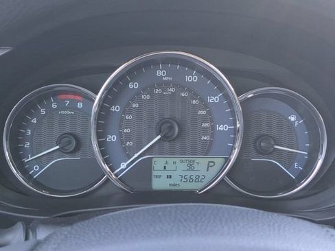 Used 2016 Toyota Corolla LE FWD image 21