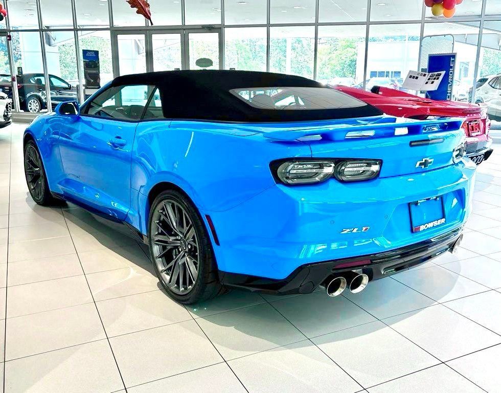 Used 2023 Chevrolet Camaro ZL1 RWD image 3