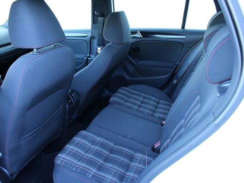 Used 2011 Volkswagen GTI 4-Door image 13