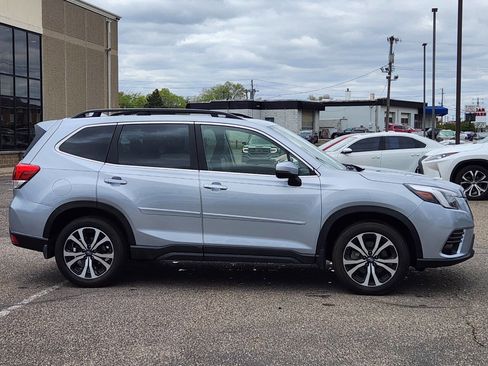 Used 2022 Subaru Forester Limited w/ Popular Package #2 AWD/4WD image 10