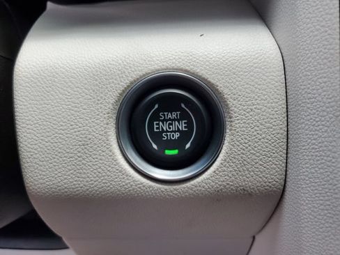 Used 2024 GMC Acadia Denali w/ Super Cruise Package FWD image 23