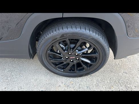 Used 2024 GMC Terrain SLT w/ Elevation Edition AWD/4WD image 25
